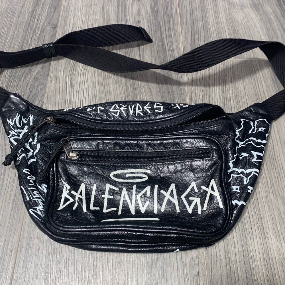 Balenciaga Fanny pack